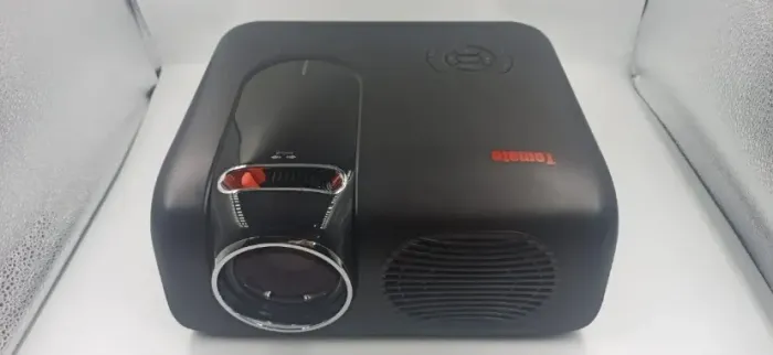 Projetor Multimídia NOVO com caixa Tomate Mpr-2008 5000 Lumens Cor Preto
