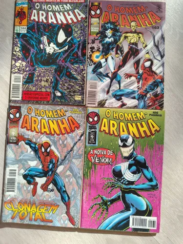 Lote com 10 gibis do Homem Aranha