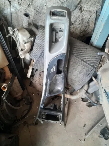 Console central do mondeo