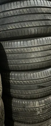 Jogo de pneus 19 Sportage , BMW X3 , Touareg 245/50 R19 semi novos estado de zero
