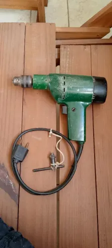 Furadeira Bosch Verde Clássica Antiga - Relíquia
