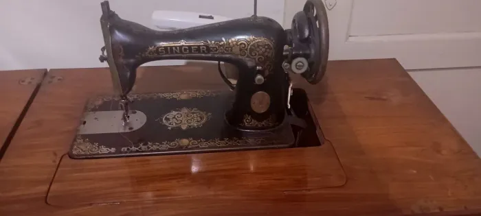 Máquina de costura Singer Doméstica 15-30