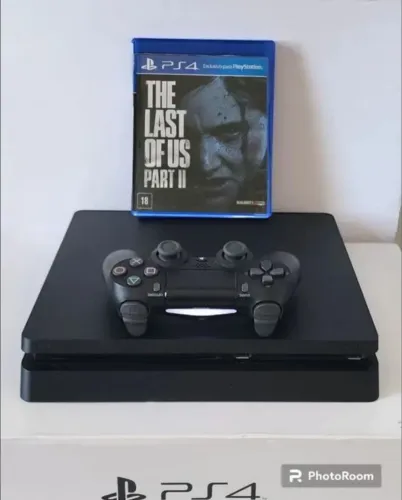PS4 Slim semi novo + jogo físico brinde + garantia