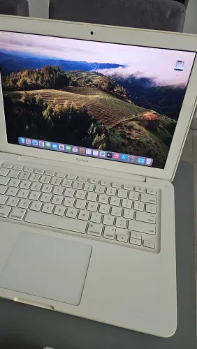 MacBook White em ótimo estado