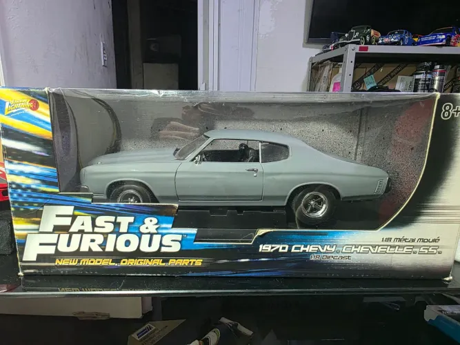 Miniatura 1:18 oficial velozes furiosos chevelle SS na caixa