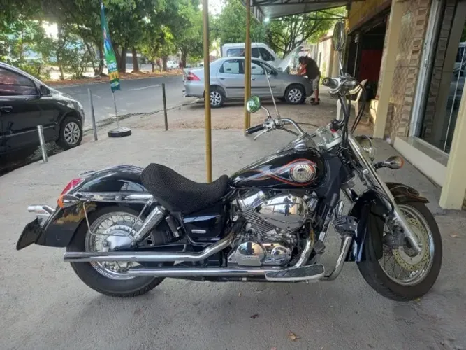 Honda Shadow 750 cc