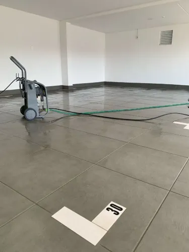 LIMPEZA PÓS OBRA EQUIPE ESPECIALIZADA 