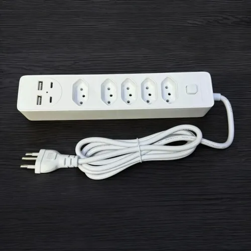Régua extensão com 5 tomadas 10A 2 USBs 2 USB-c