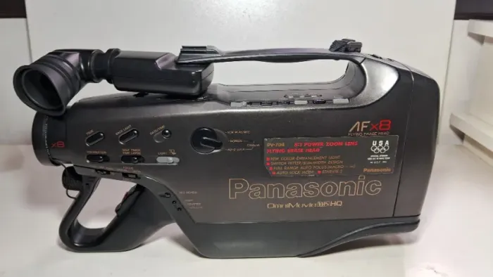 Filmadora VHS - PV 704 Panasonic