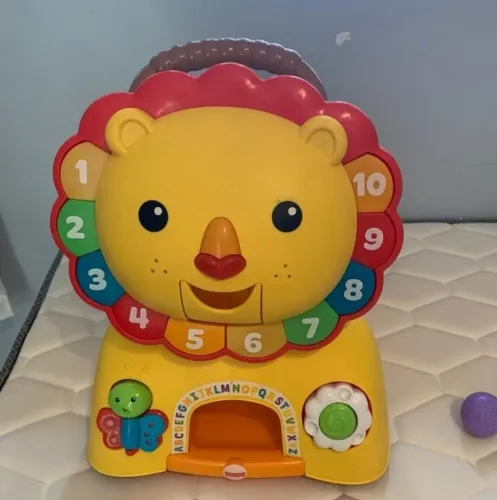 Andador interativo 3 em 1 Leão Fisher Price. Andador, carrinho,  luminoso e musical