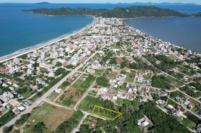 Terrenos à Venda em Mariscal, Bombinhas SC | Lotes entre Canto Grande e Mariscal