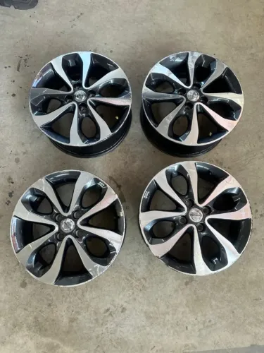 Jogo Rodas Nissan March aro 16"