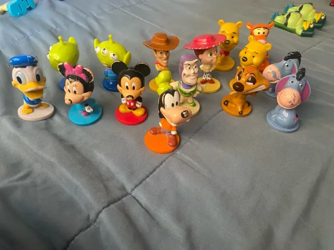 Bonecos Disney colecionáveis 