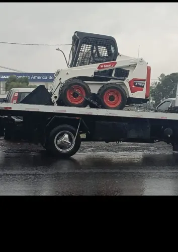 Mini carregadeira Bob cat 450