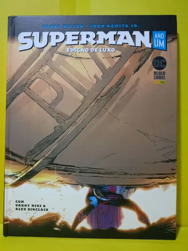 SUPERMAN ANO UM - EDIÇÃO DE LUXO - POR FRANK MILLER & JOHN ROMITA JR.