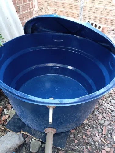 Caixa d água 500' litros nova