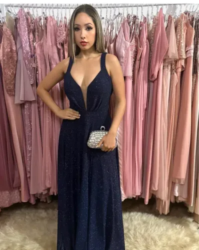 Vestidos longos e ternos (em todos os tamanhos) 