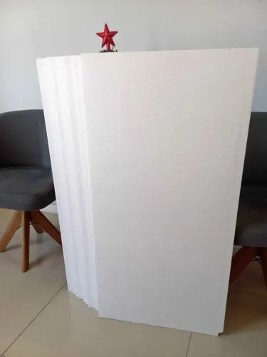 ? Placas de Isopor para Forro 1,24m x 62cm x 2cm - Anti-Chamas