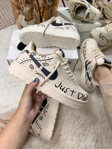 Nike Air Force 1 Personalizado - Estilo Único