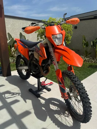 Moto de trilha Ktm 
