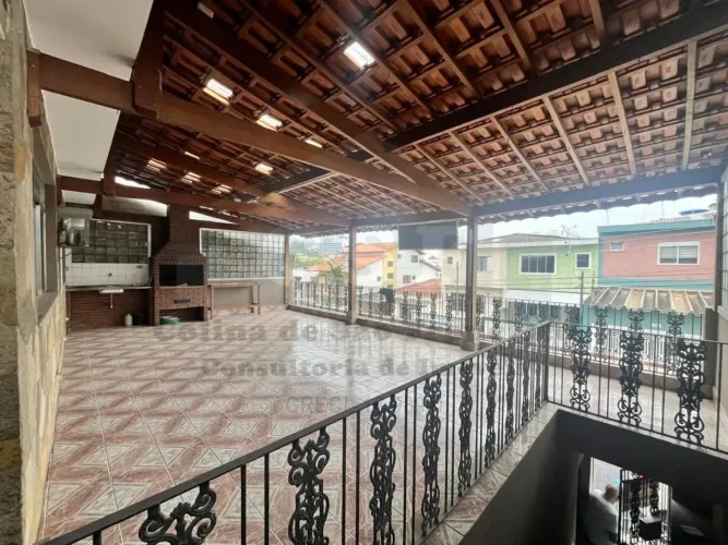 CASA A LOCAÇÃO DE 273M² COM 2 DORMITORIOS NA VILA CAMPESINA EM OSASCO