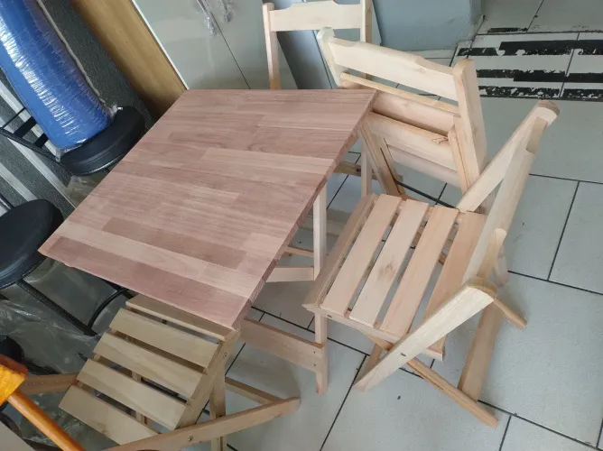 Mesa de Jantar Dobrável em Madeira maciça eucalipto bem reforçado