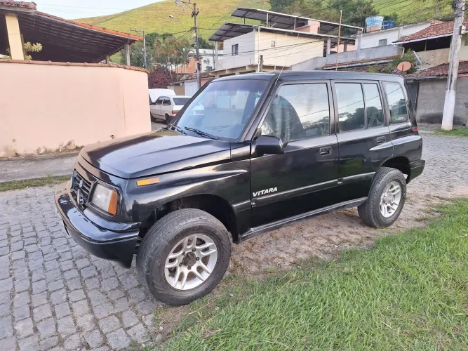 Suzuki Sidekick Metal 1992