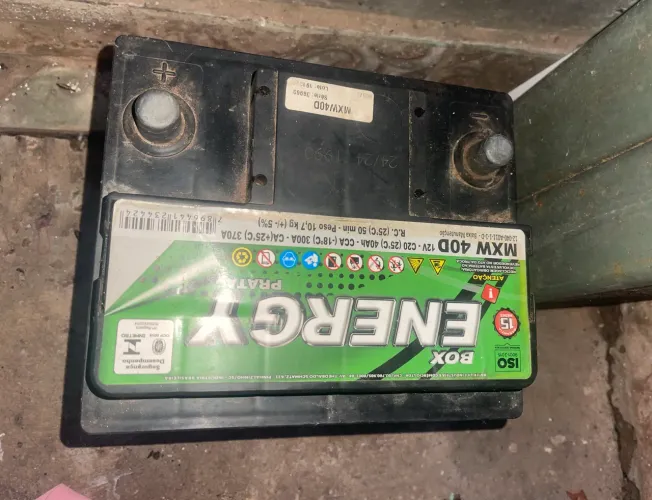 Vendo bateria automotiva 