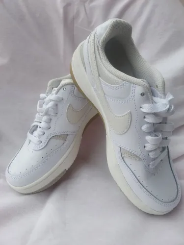 Tênis nike gamma force Branco novo -tam 34