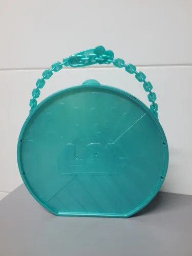Maleta vazia da L.O.L. Surprise! Pearl Surprise (Edição Limitada Verde-Água/Teal)