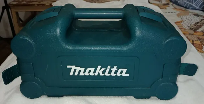 Makita 6723D 4.8v 220/min (Usada).