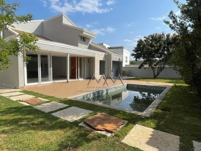 Casa à venda no Alphaville | 348 m² - 4 quartos