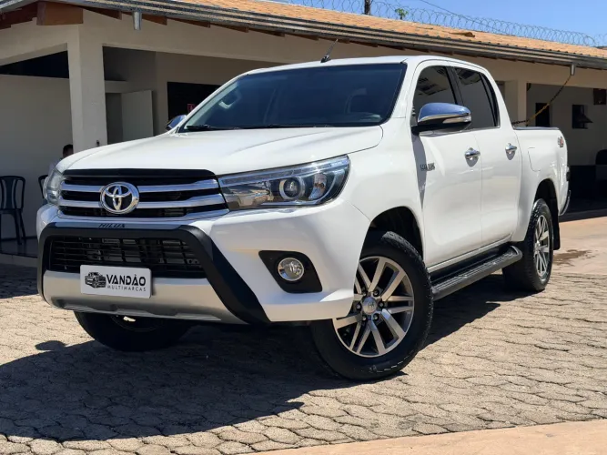 Toyota Hilux CD SRX Limited 4X4 2.8 TDI Die.aut 2016