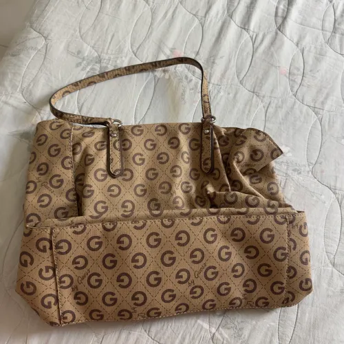 Bolsa Guess Original muito nova 