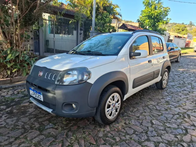 Fiat Uno WAY Celeb. 1.0 EVO Fire Flex 8V 5P 2014