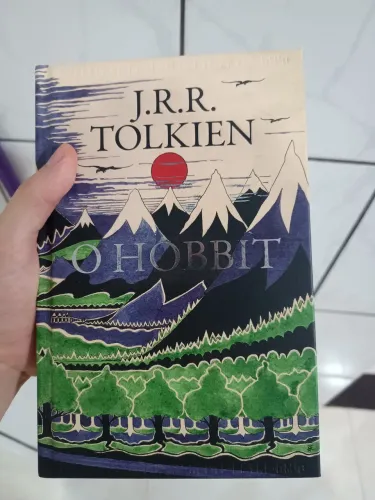 Livro O Hobbit + Pôster - J.R.R. Tolkien