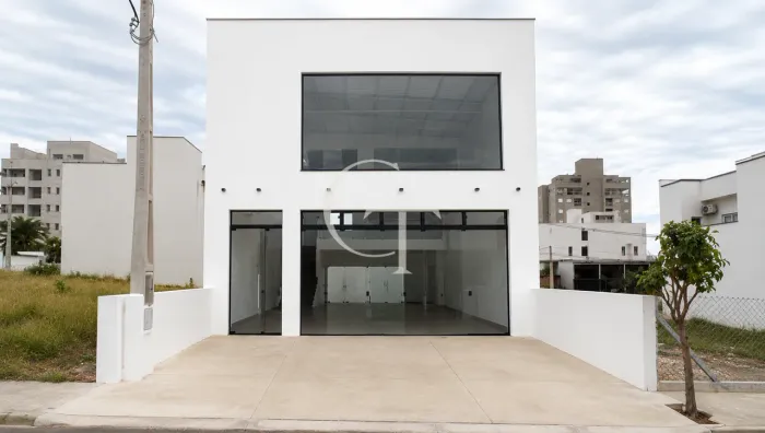 Galpão Comercial para Locação | Pé-direito Duplo | 200 m² | Itu Novo Centro