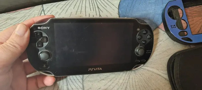 Psvita novo e completo.