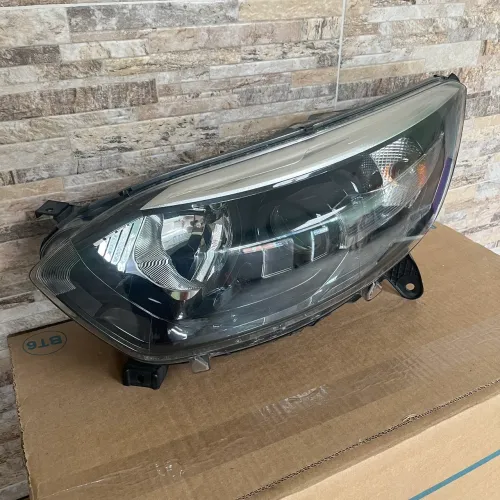 Farol Renault Captur Máscara Negra 2017/21