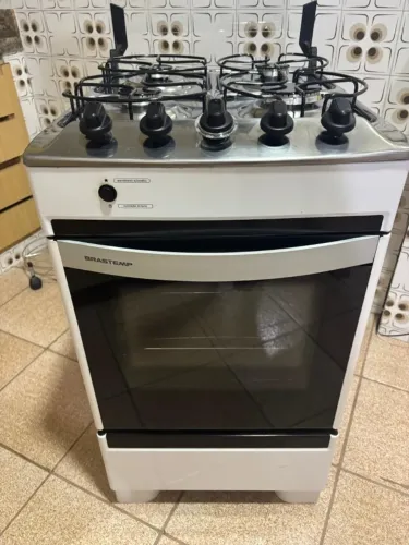 Fogão 4 Bocas Brastemp Branco muito conservado