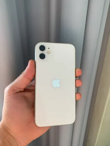 iPhone 11 retirada de peças
