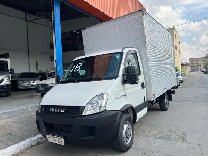 Iveco Daily Chassi 35s14 3.0 16V Diesel Mec. (e5) 2018