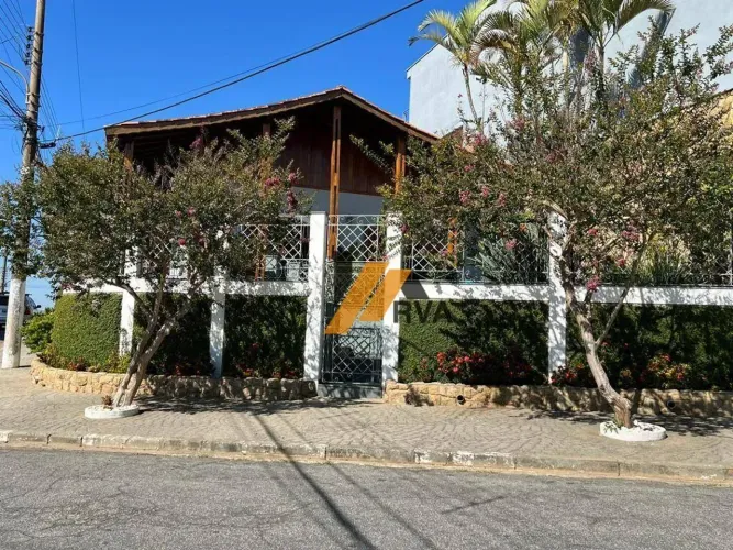 Casa com 4 dormitórios à venda, 350 m² por R$ 1.600.000,00 - Vila Zanela - Franco da Rocha