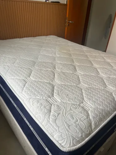 Somente colchão de casal