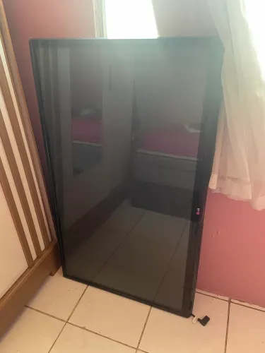 TV LG Plasma 50? 50PN4500 - Com Defeito - Para Retirada de Peças ou Conserto
