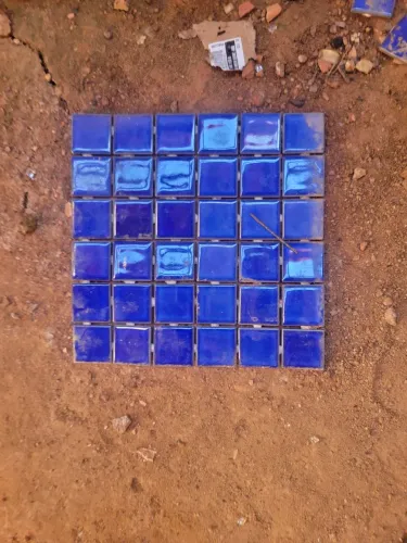 Azulejos para banheiro ou piscina etc.