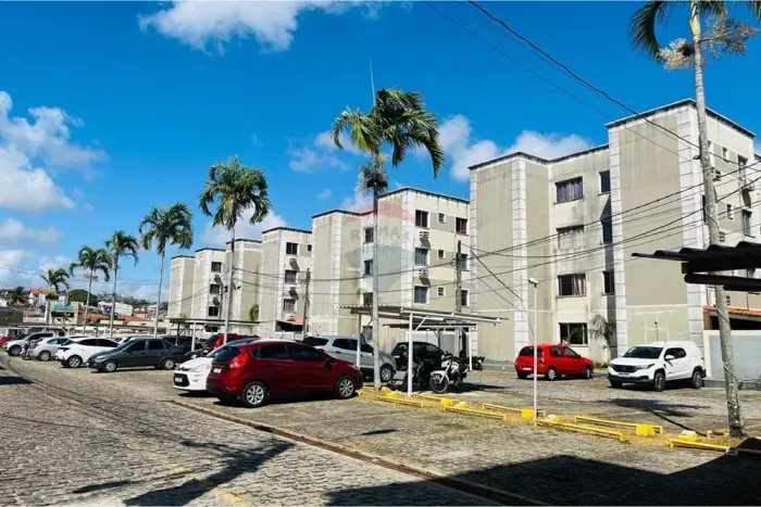Apartamento no Condomínio Nova Aurora | 2 Quartos, Lado da Sombra e Excelente Localização 
