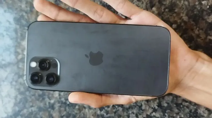 iPhone 12 pro Max de 128gb recondicionado.