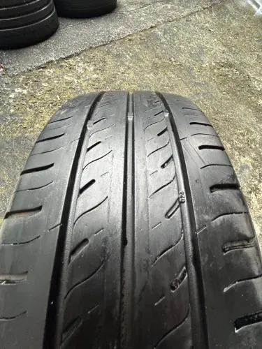 Pneu Westlake radial 185/55/16 por 250,00 instalado