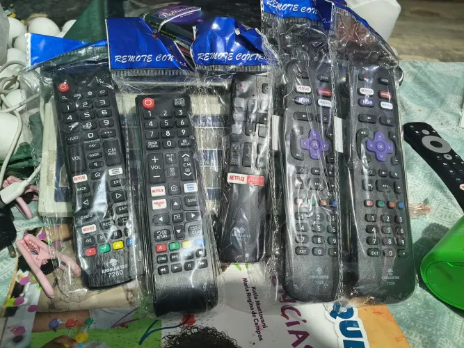 Controles Remotos Universais para Smart TV (LG, Samsung, TCL, Roku)